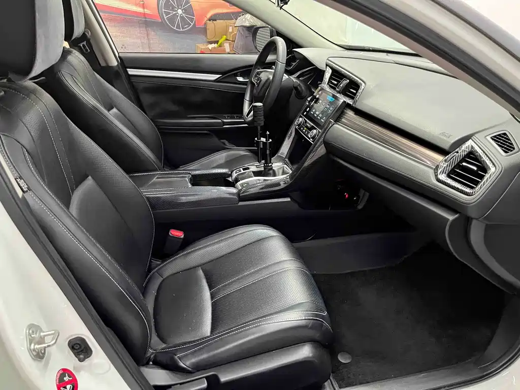 Honda Civic — миниатюра 12