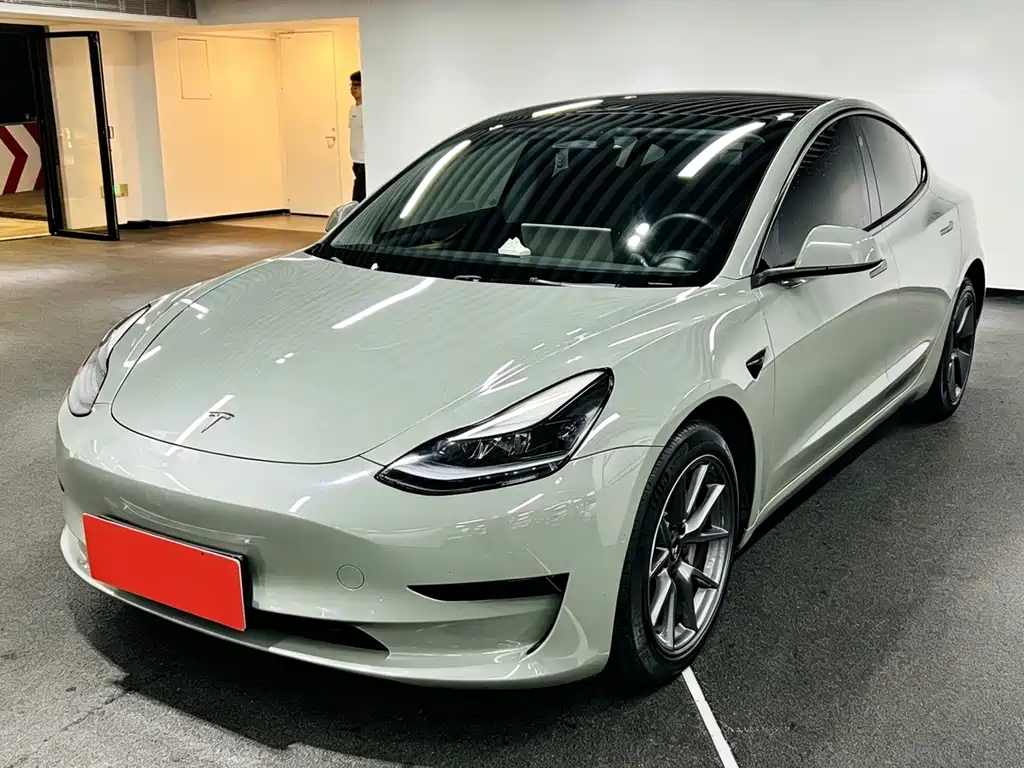 Tesla Model 3 2023