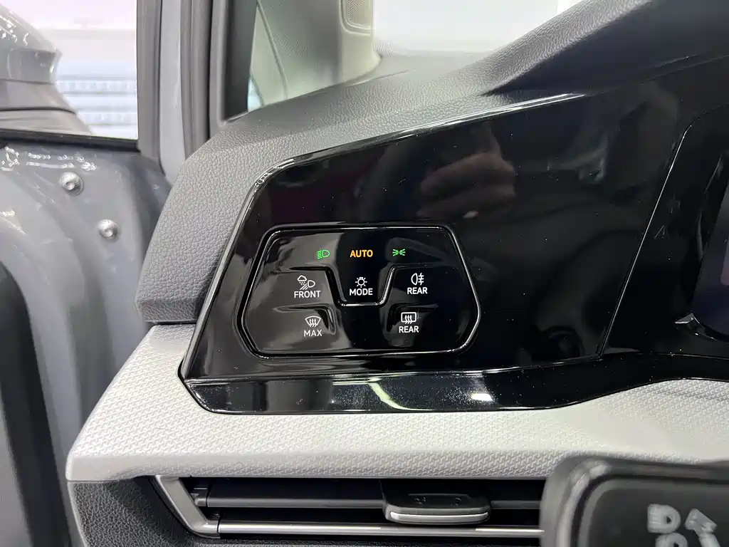 Volkswagen Golf 2023 280TSI DSG Pro
