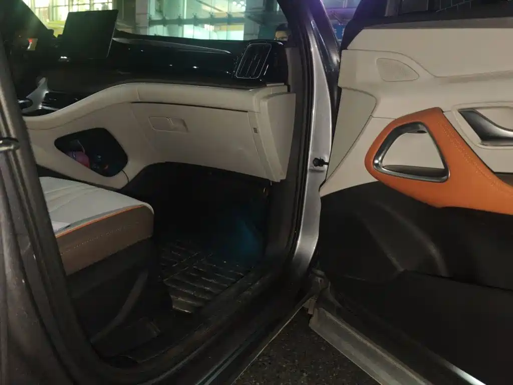 BYD Song Pro DM-i 2022 — фото 19