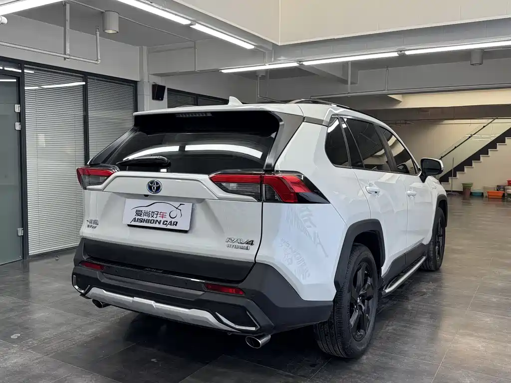 TOYOTA RAV4 RONGFANG