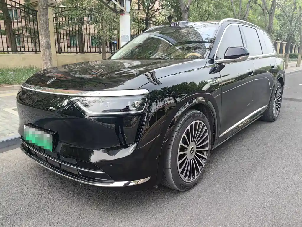 Aito 问界 AITO M8 2025