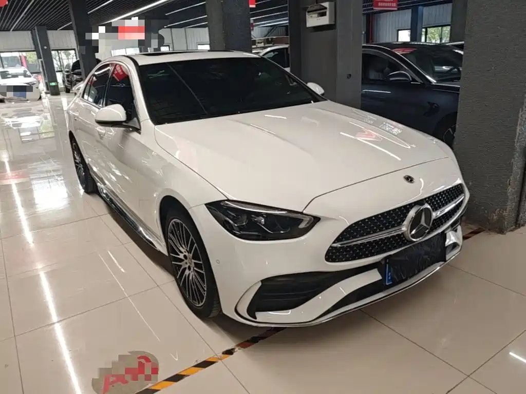 Mercedes-Benz C-Class 2023 — фото 3