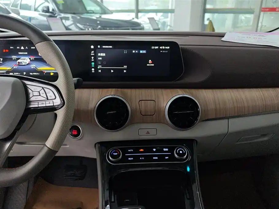 DONGFENG POPULAR YACHTS