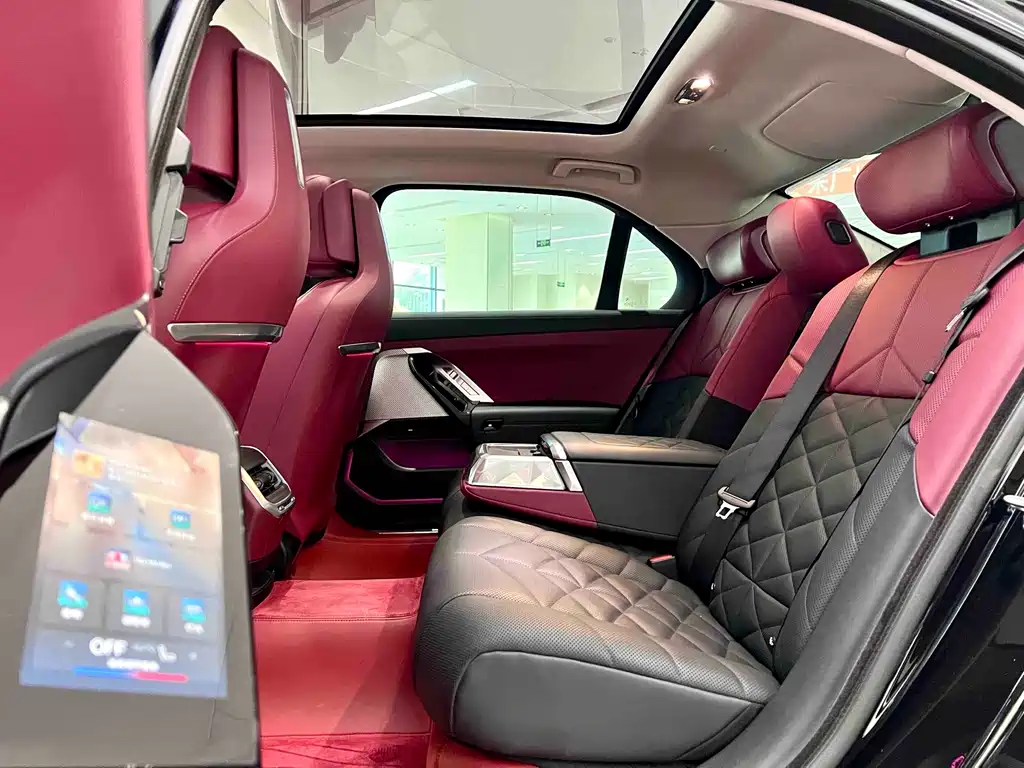 BMW 7 Series 7 2023 735Li M Sport