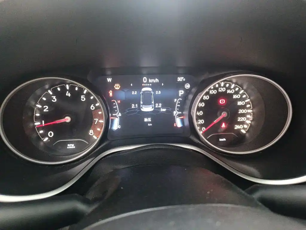 Jeep Compass — миниатюра 12