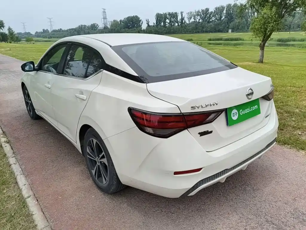 Nissan Sylphy 2020 1.6L XL CVT Enjoy