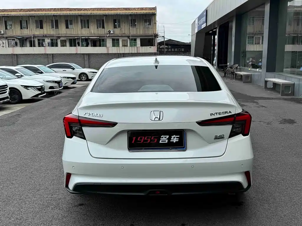Honda Integra 2025 240TURBO CVT