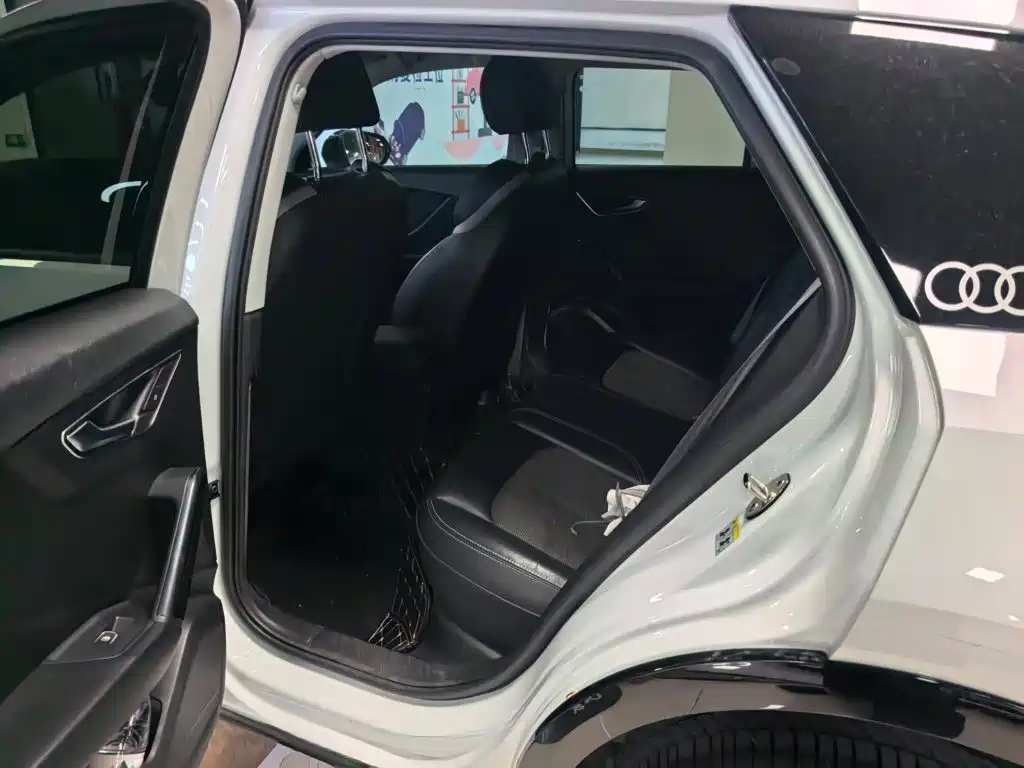Audi Q2L — миниатюра 6