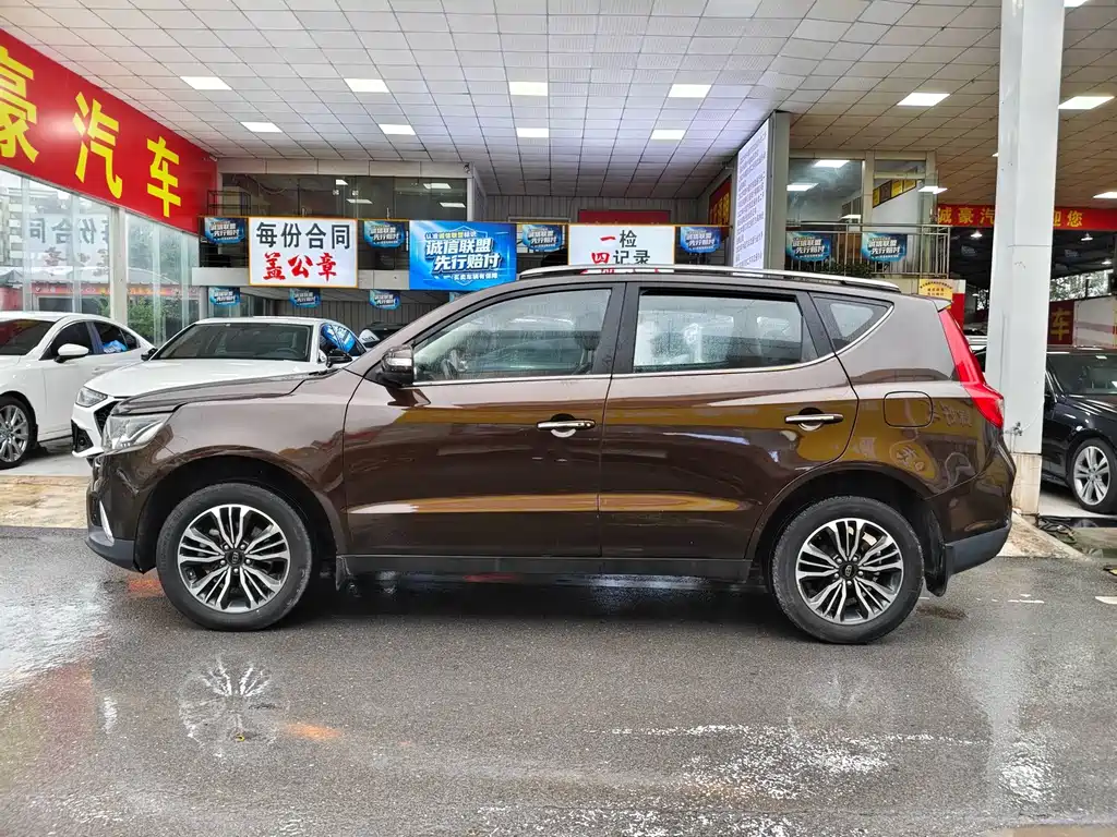 Geely Vision X6 — миниатюра 11