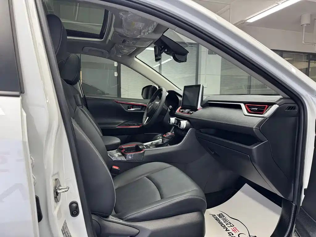 TOYOTA RAV4 RONGFANG