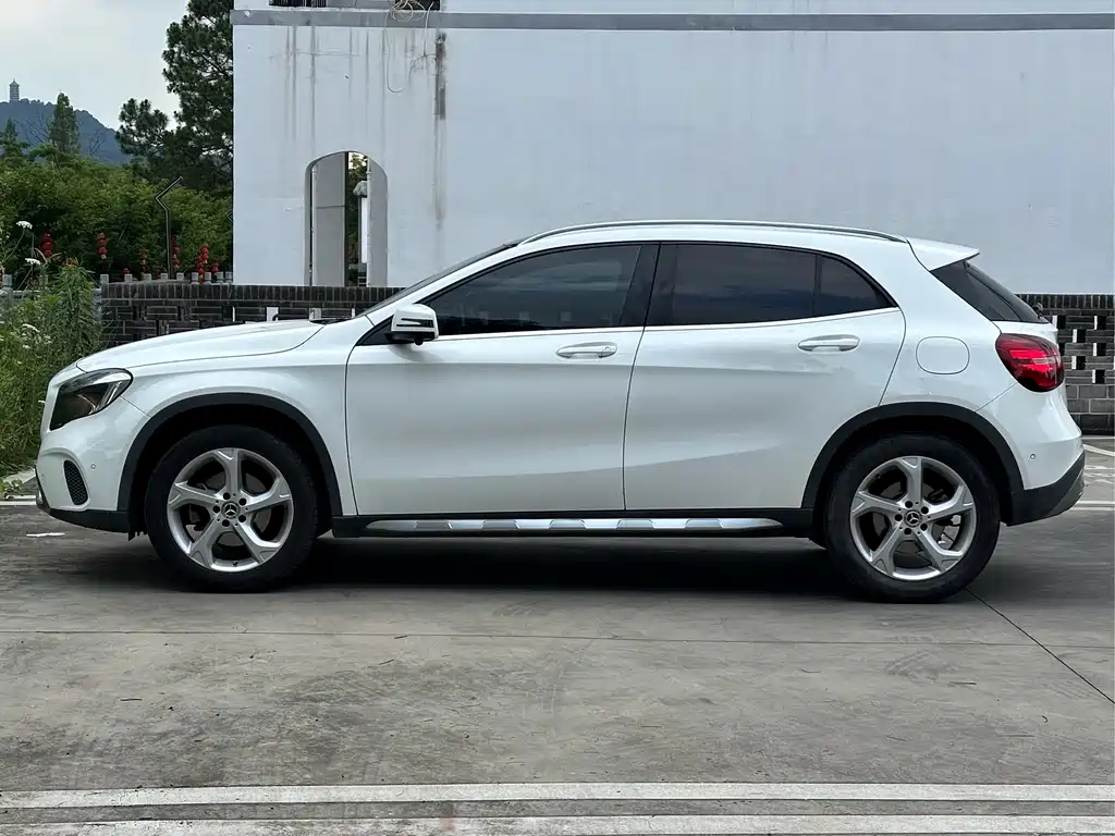 Mercedes-Benz GLA 2018 GLA 200