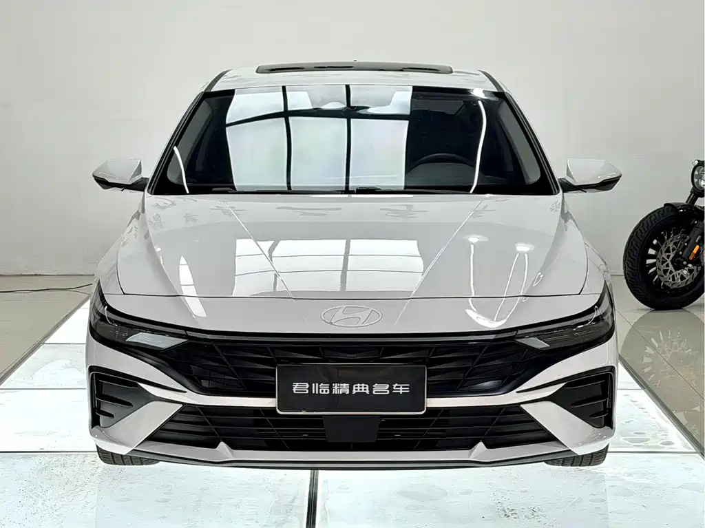 Hyundai Elantra — миниатюра 2
