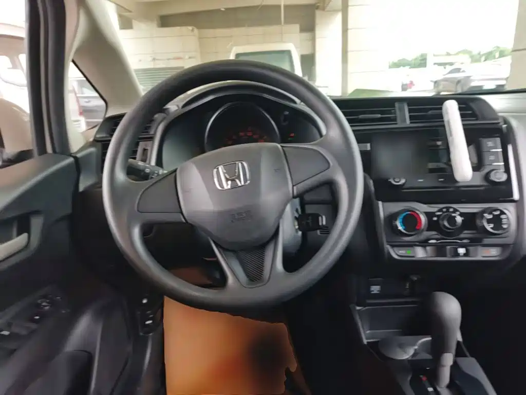 Honda Fit — миниатюра 11