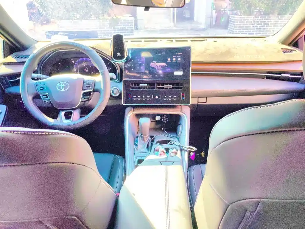 Toyota Avalon — миниатюра 5