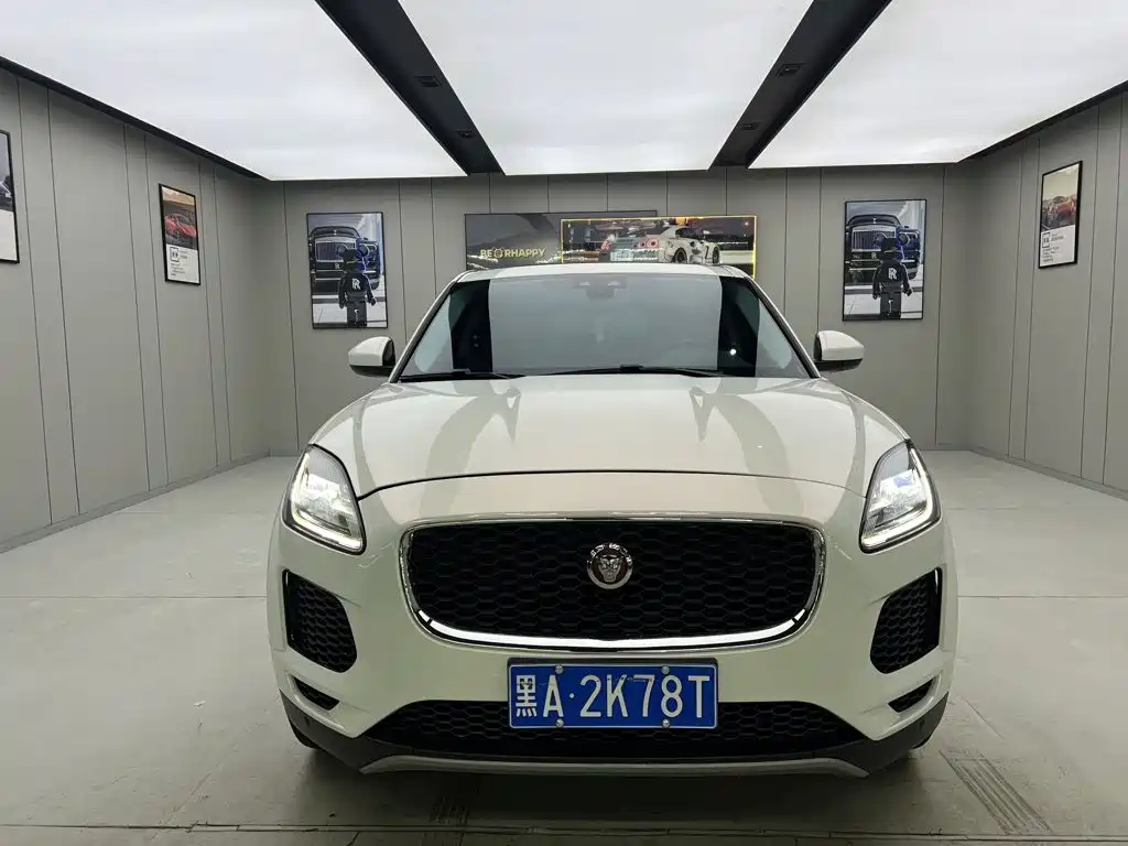 Jaguar E-PACE — миниатюра 2