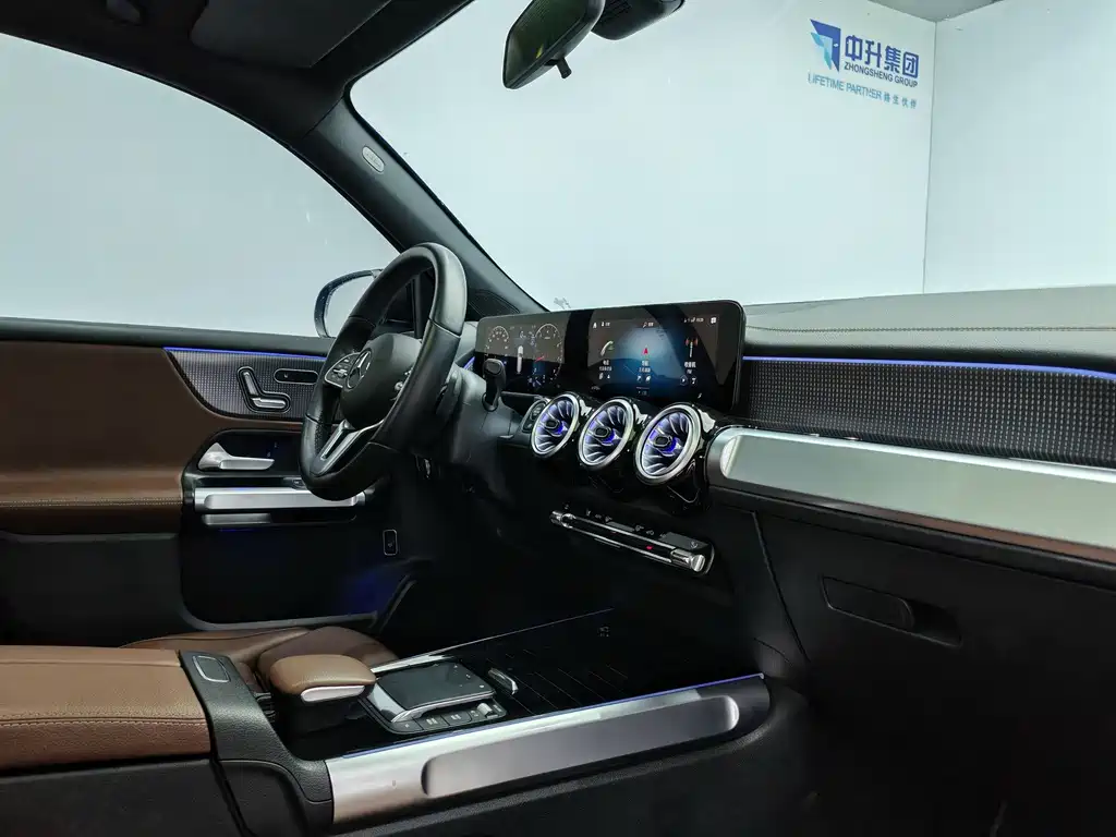 Mercedes-Benz GLB — миниатюра 15