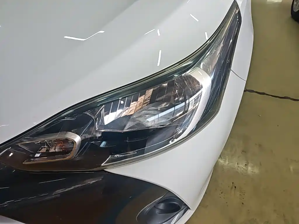 Toyota Yaris L — миниатюра 24