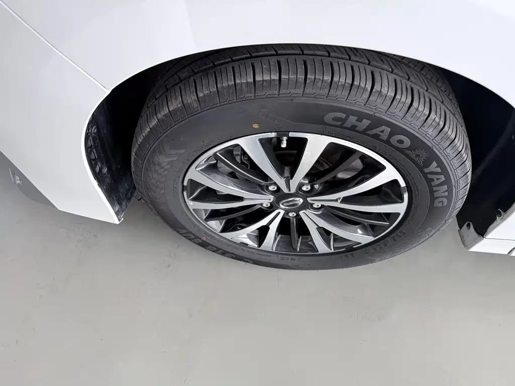 GAC M8 2023 390T Premium