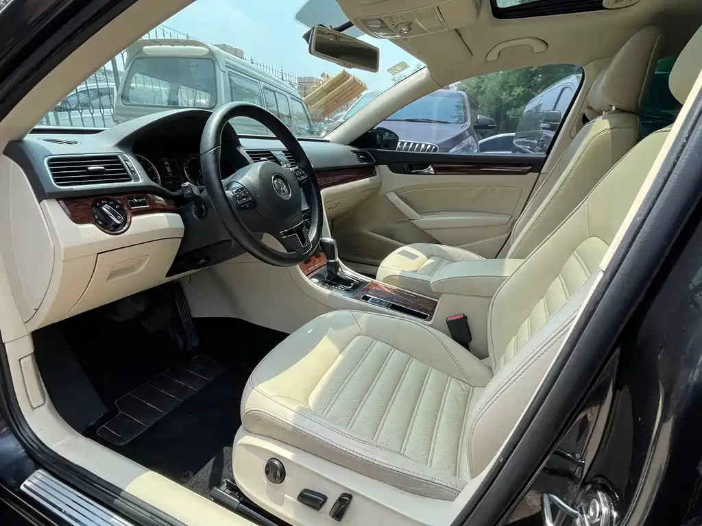 Volkswagen Passat 2013 1.8TSI DSG
