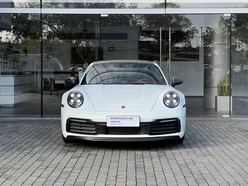PORSCHE 911