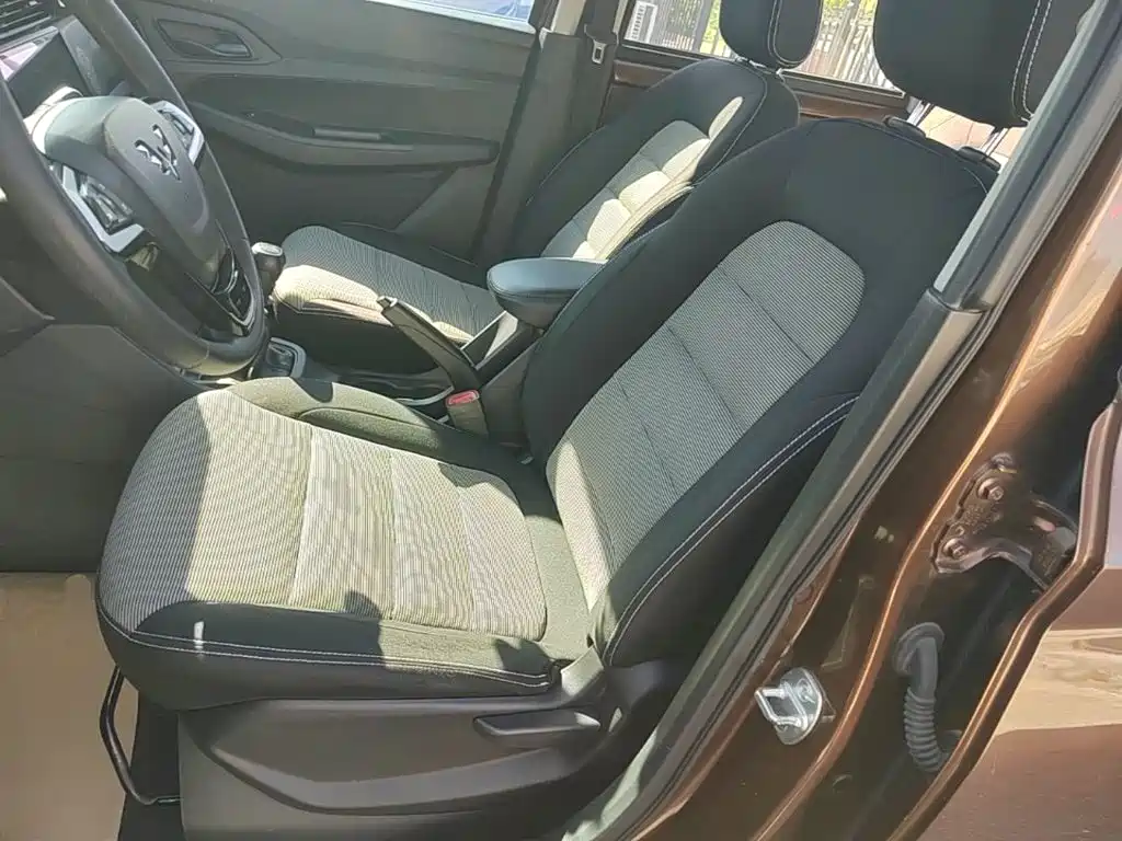 Wuling Hongguang — миниатюра 15