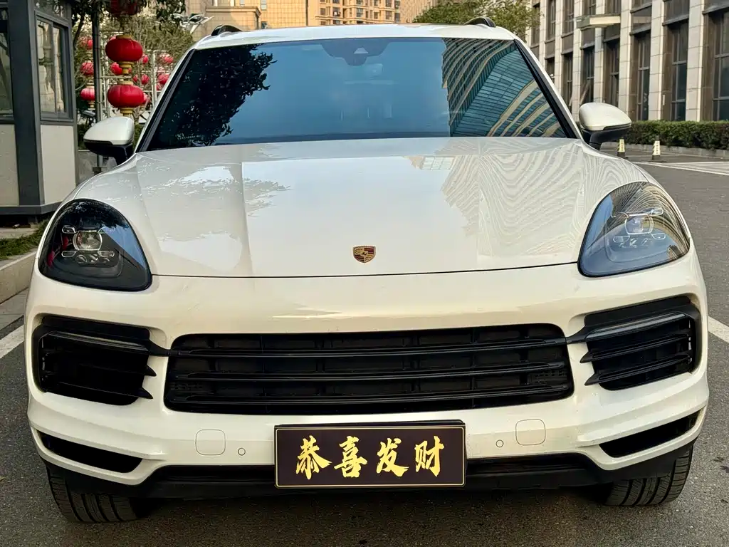 PORSCHE CAYENNE