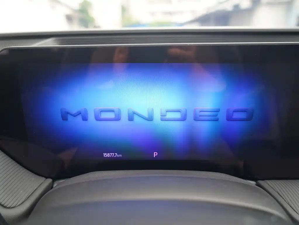 Ford Mondeo 2025 2.0T EcoBoost Luxury