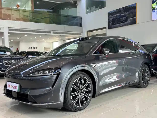 HONGMENG ZHIXING WISDOM WORLD R7 2024