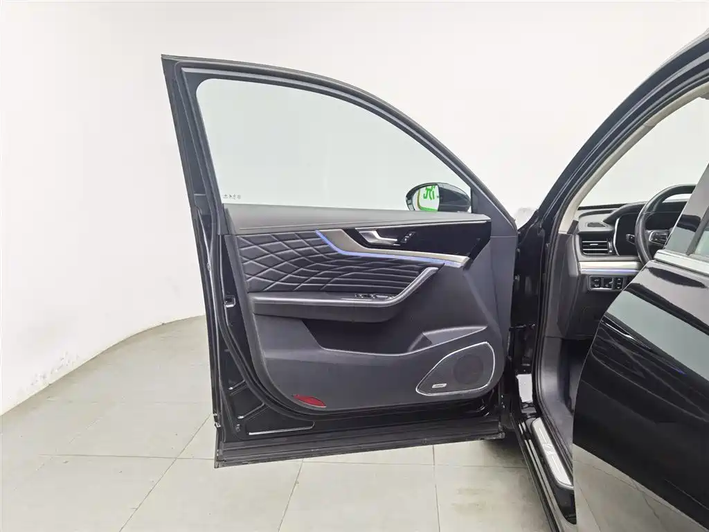 Hongqi HS5 2022 2.0T