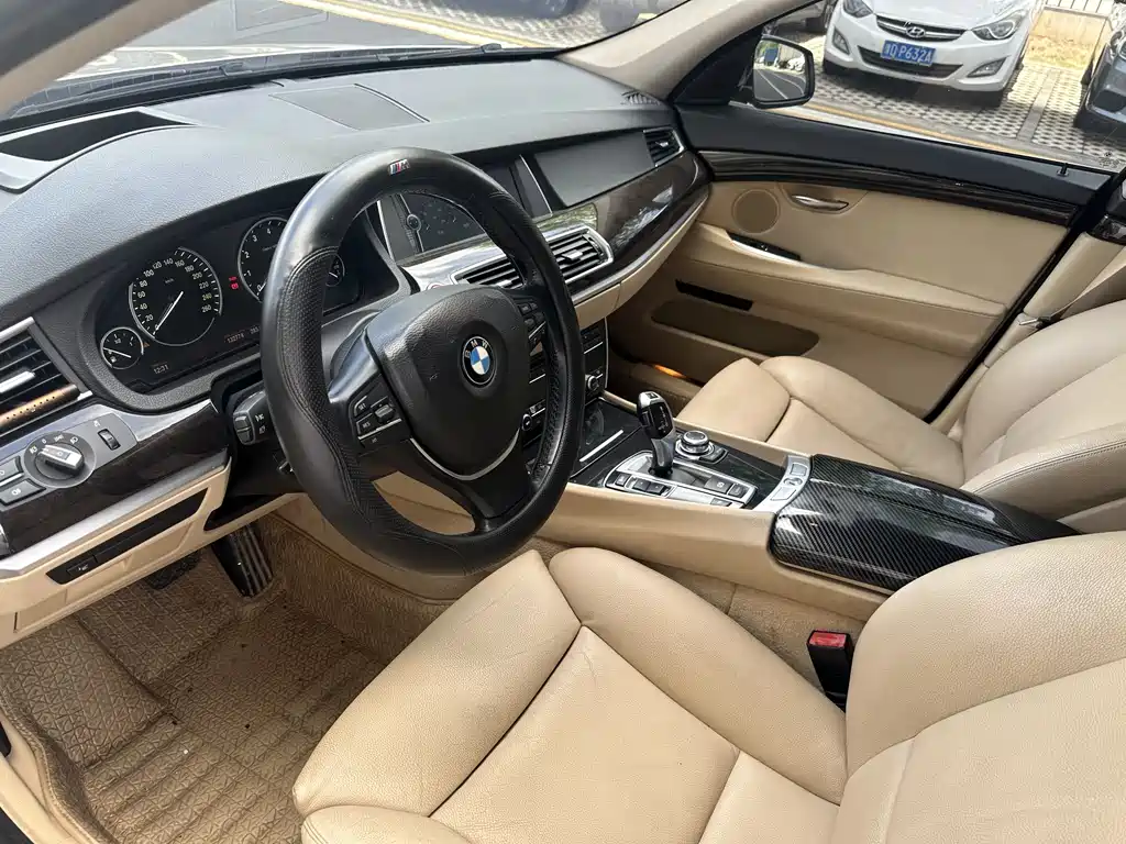 BMW 5 Series GT 5 GT 2010 535i Luxury