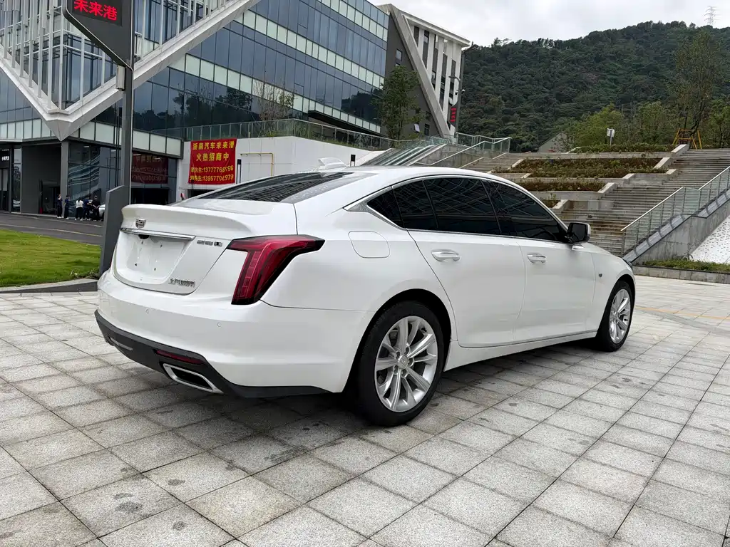 Cadillac CT5 2024 — фото 9