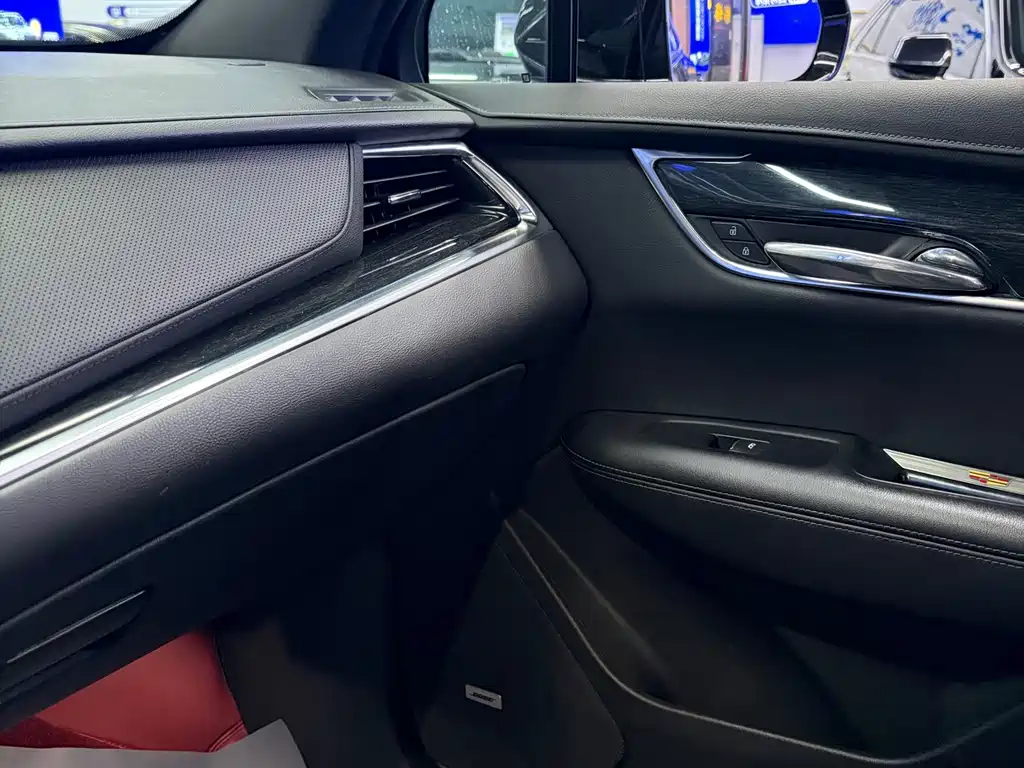 Cadillac XT5 — миниатюра 21