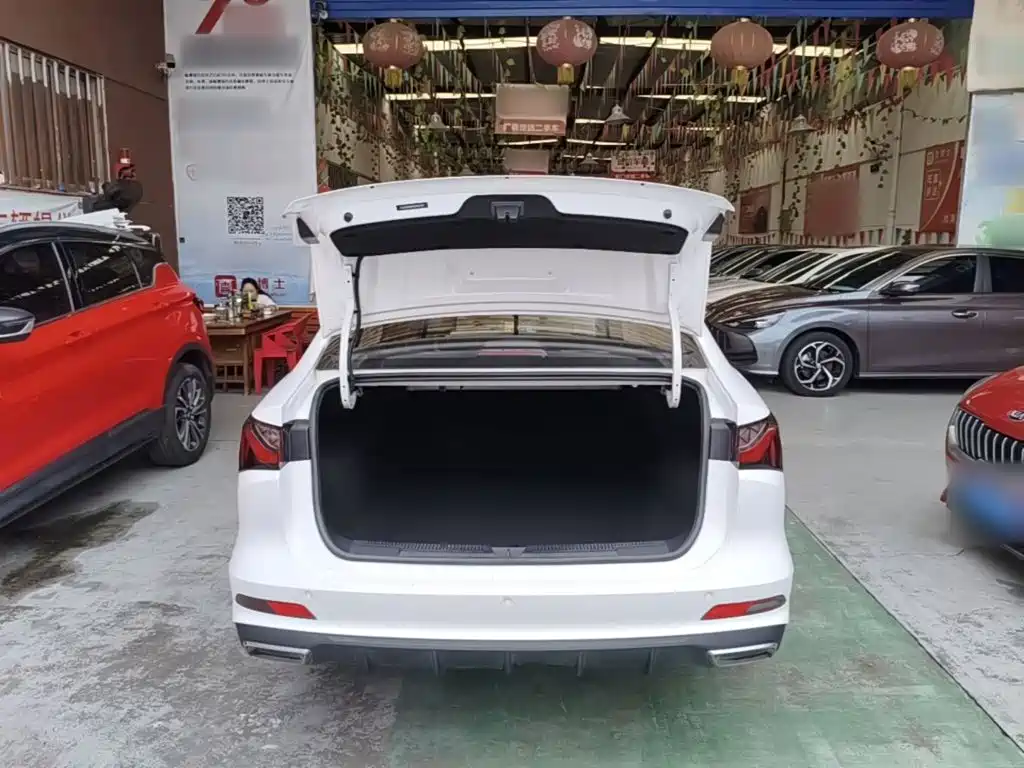 Roewe i5 — миниатюра 19
