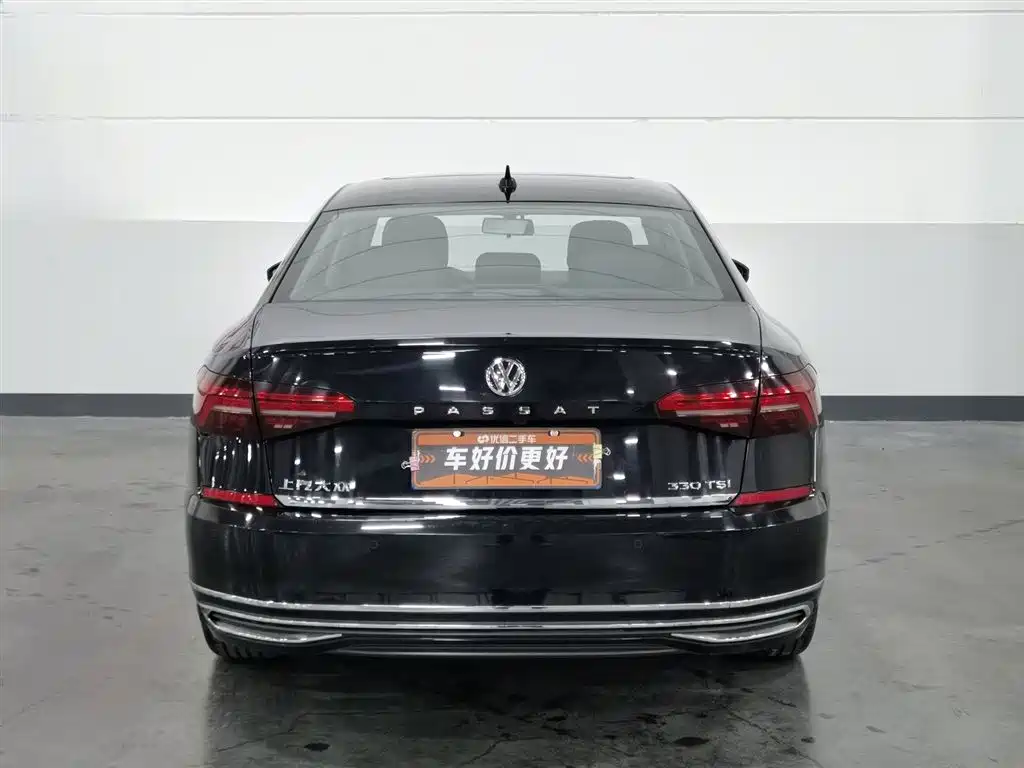 Volkswagen Passat 2020 330TSI Luxury VI