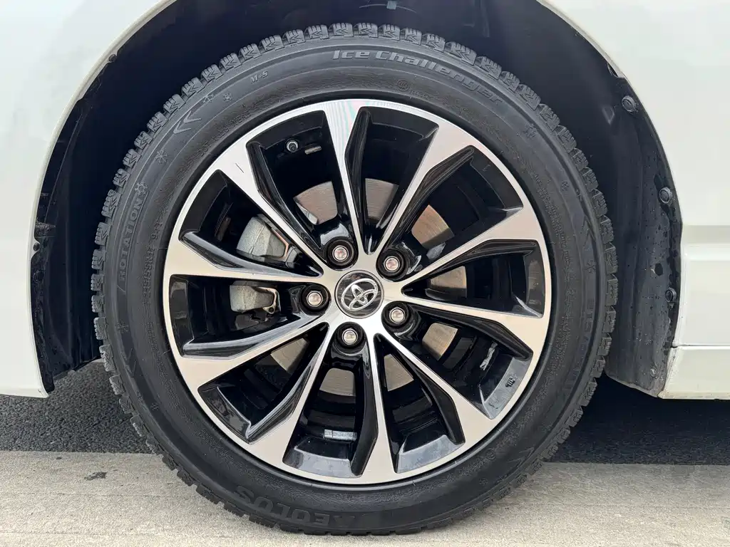 Toyota Avalon 2023 2.0L Luxury