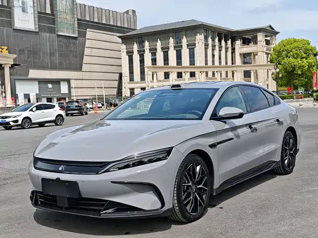 2025 BYD Han