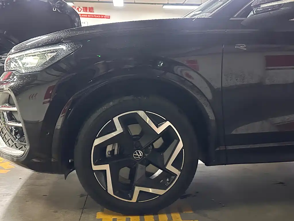 Volkswagen Tiguan L — миниатюра 4