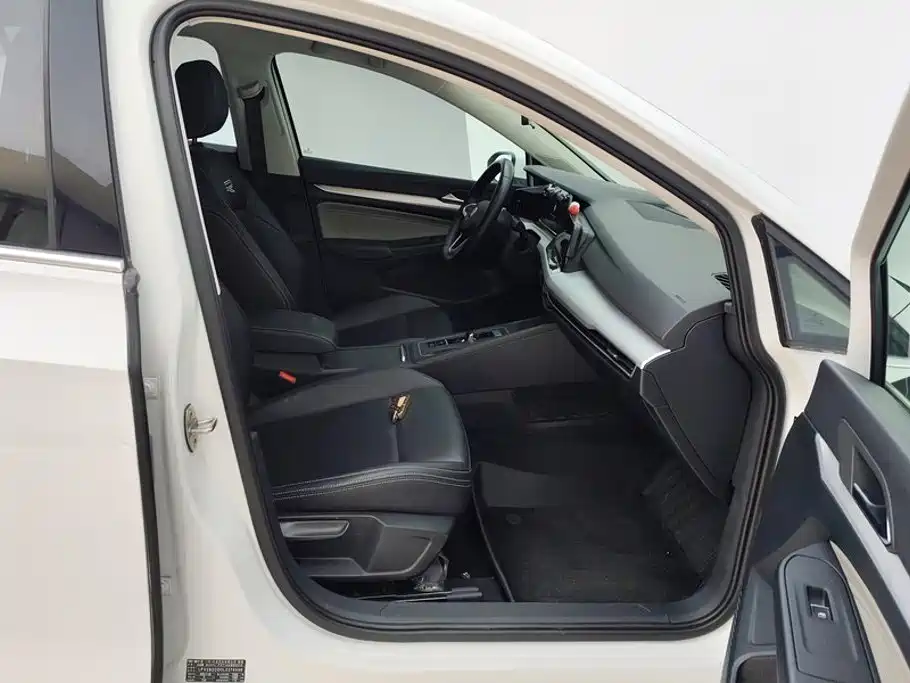 Volkswagen Golf — миниатюра 8
