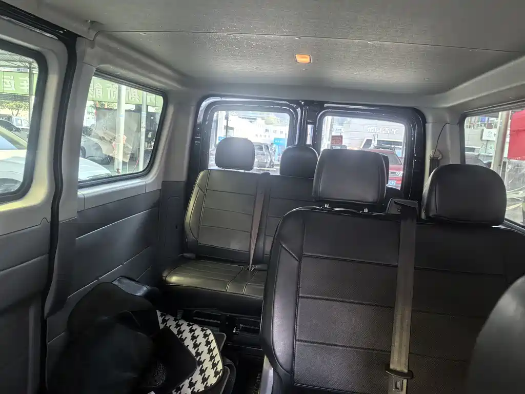 SAIC MAXUS XINTU V80