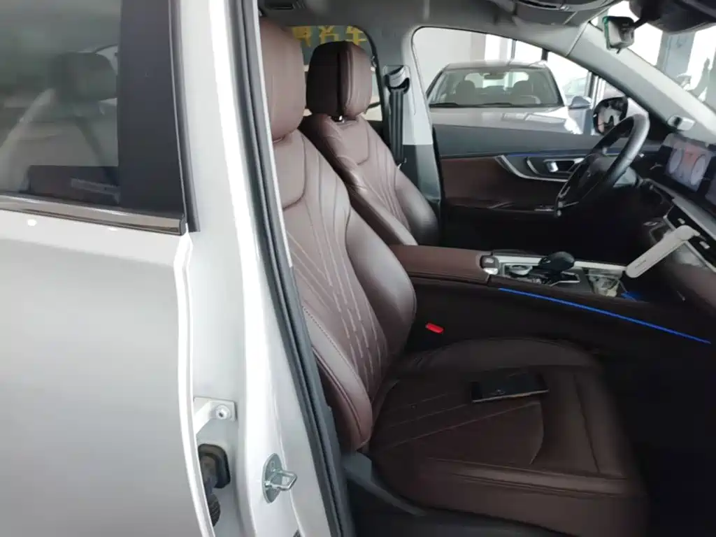 Chery Tiggo 8 PRO NEV — миниатюра 25
