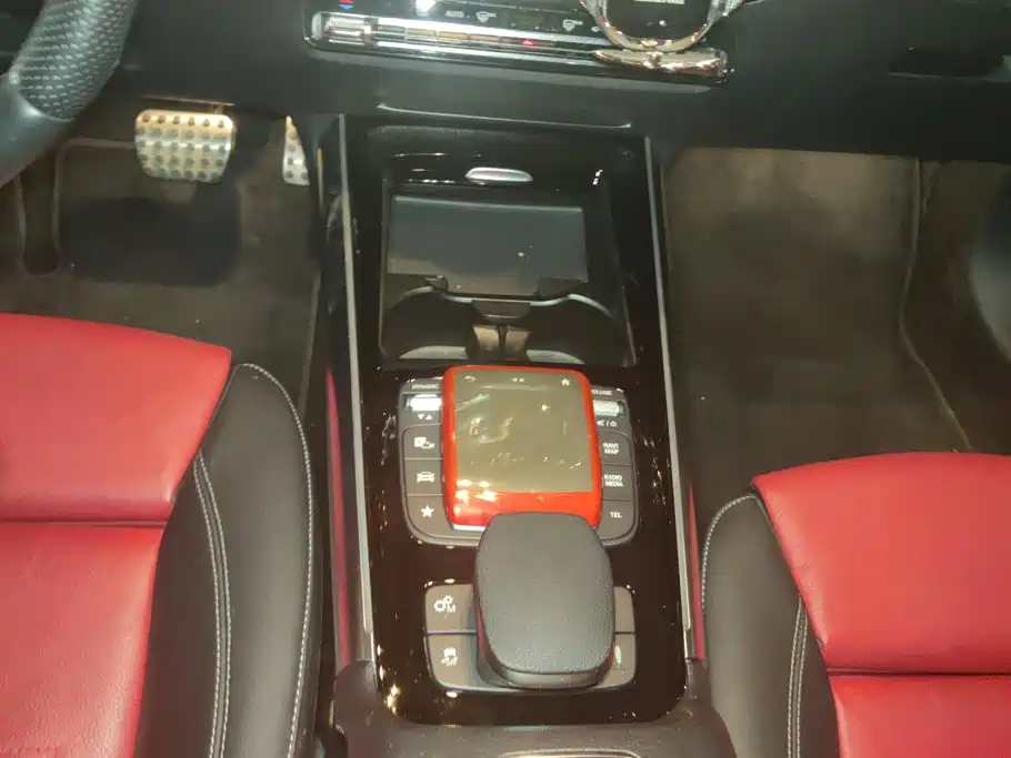 Mercedes-Benz GLA AMG — миниатюра 16