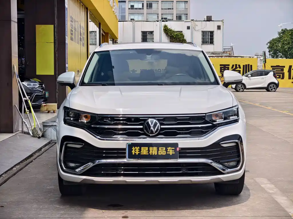 Volkswagen X — миниатюра 2