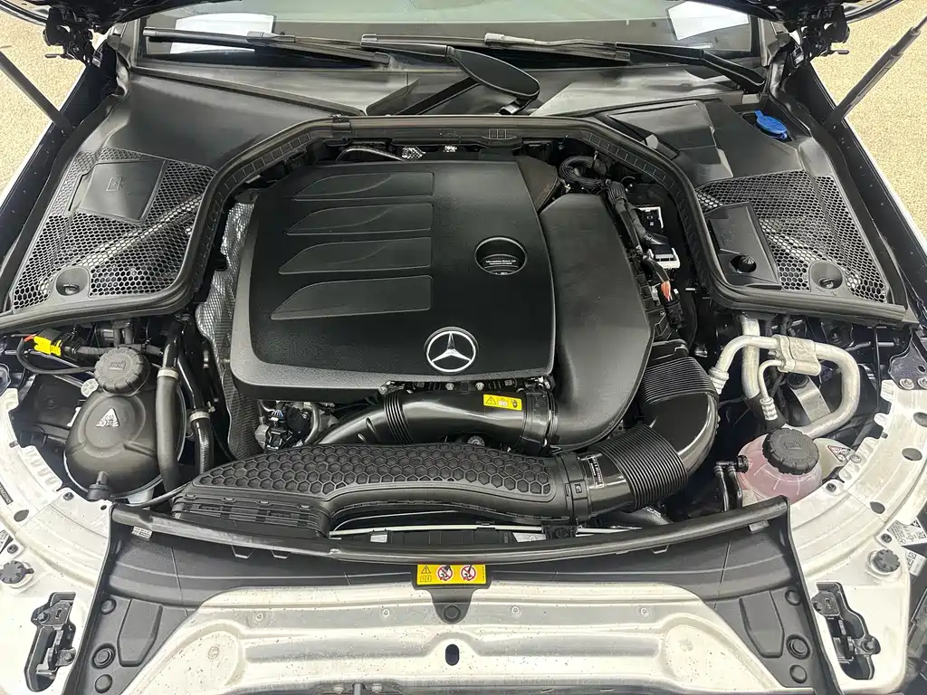 Mercedes-Benz C-Class (Import) — миниатюра 25