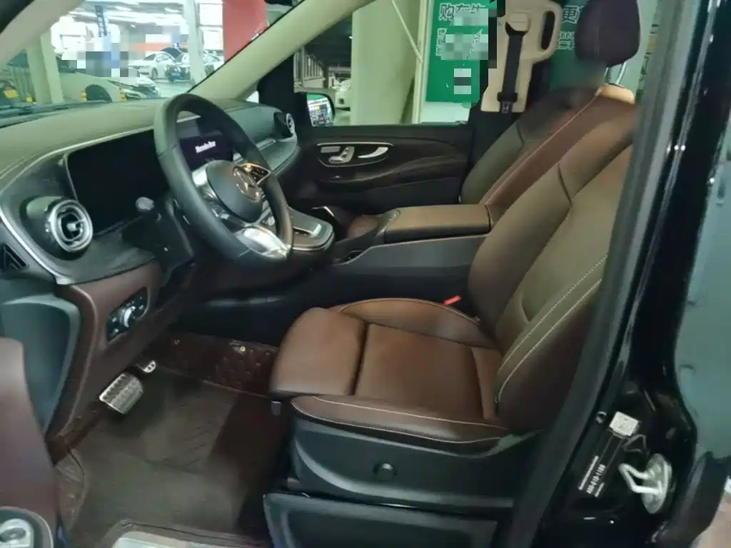 Mercedes-Benz V-Class — миниатюра 15