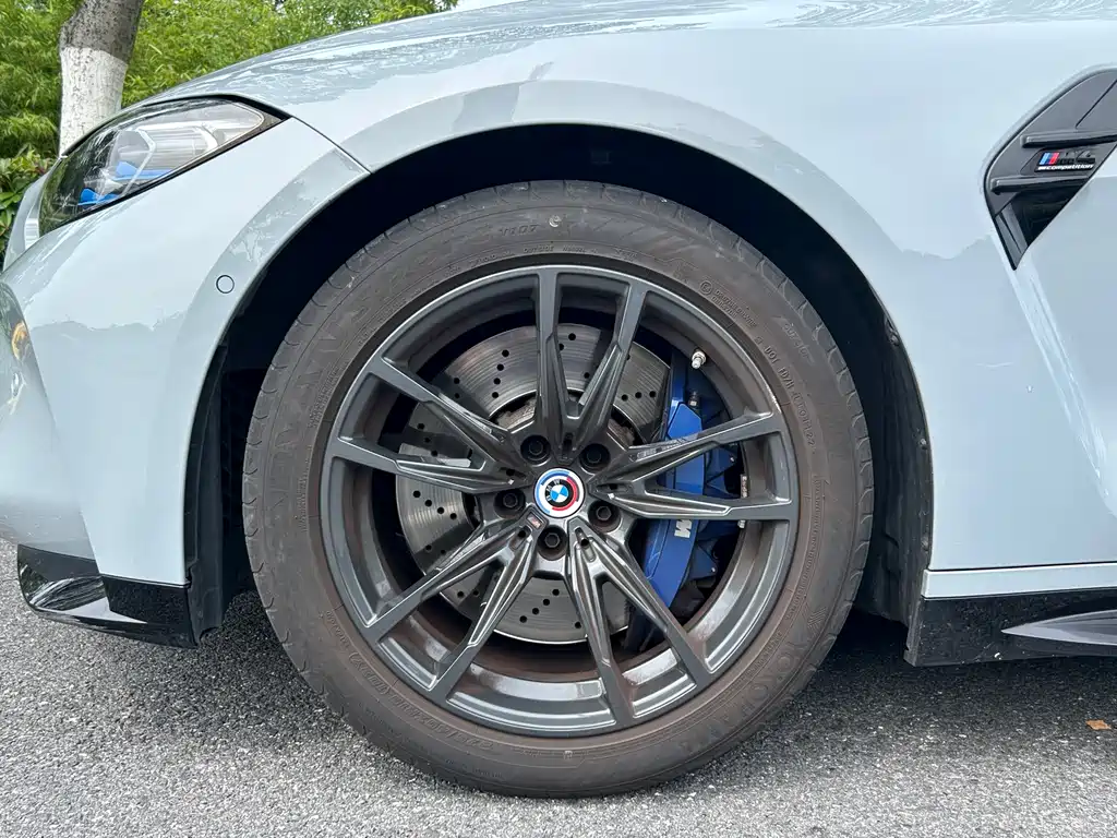 BMW M4 2022 M4
