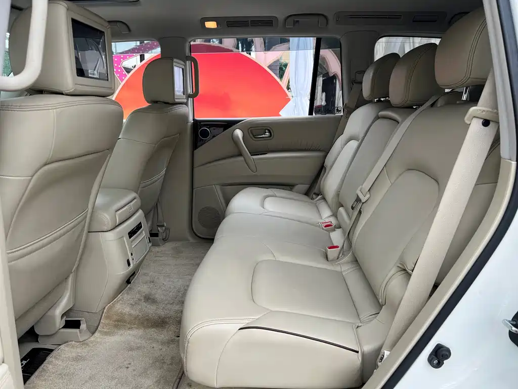 Nissan Patrol — миниатюра 14