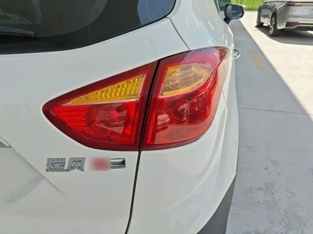 JAC S3 2016 1.5L MT Luxury