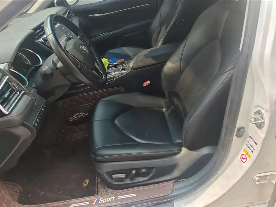 Toyota Camry 2018 2.5G Luxury