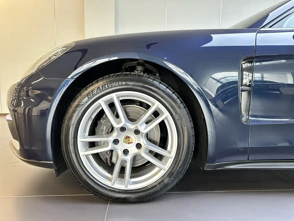 Porsche Panamera — миниатюра 8